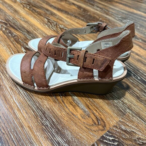 Merrell SIRAH Lattice Leather Women Wedge Sandals Size‎ 10 Prarie Brown Shoes - Picture 1 of 8